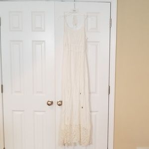 Beautiful white maternity dress